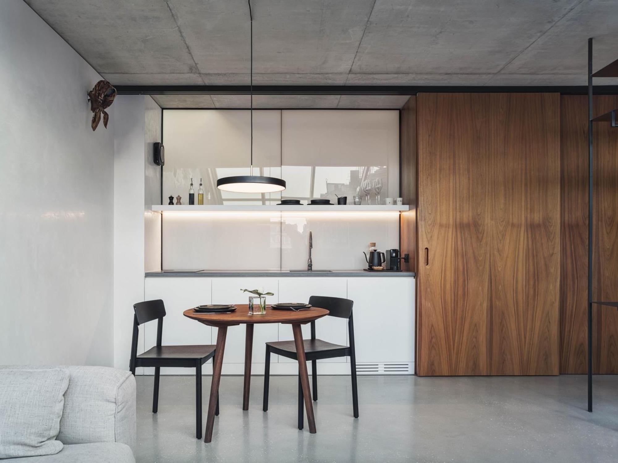 Dot Aparthotel *